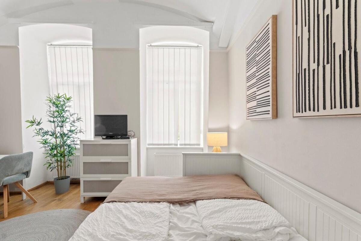 Apartment Neben Augarten I 5 Min To Metro I 10 Min To