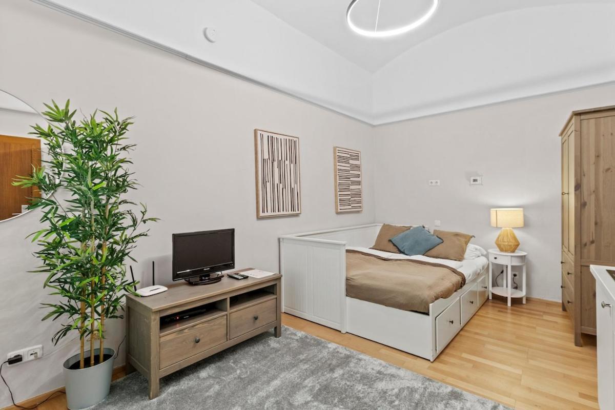 Apartment Neben Augarten I 5 Min To Metro I 10 Min To