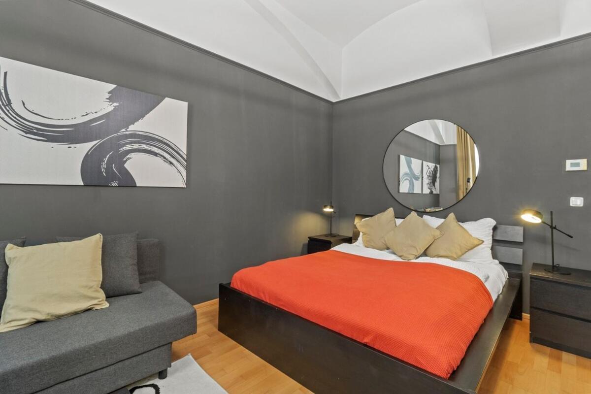 Apartment Neben Augarten I 5 Min To Metro I 10 Min To