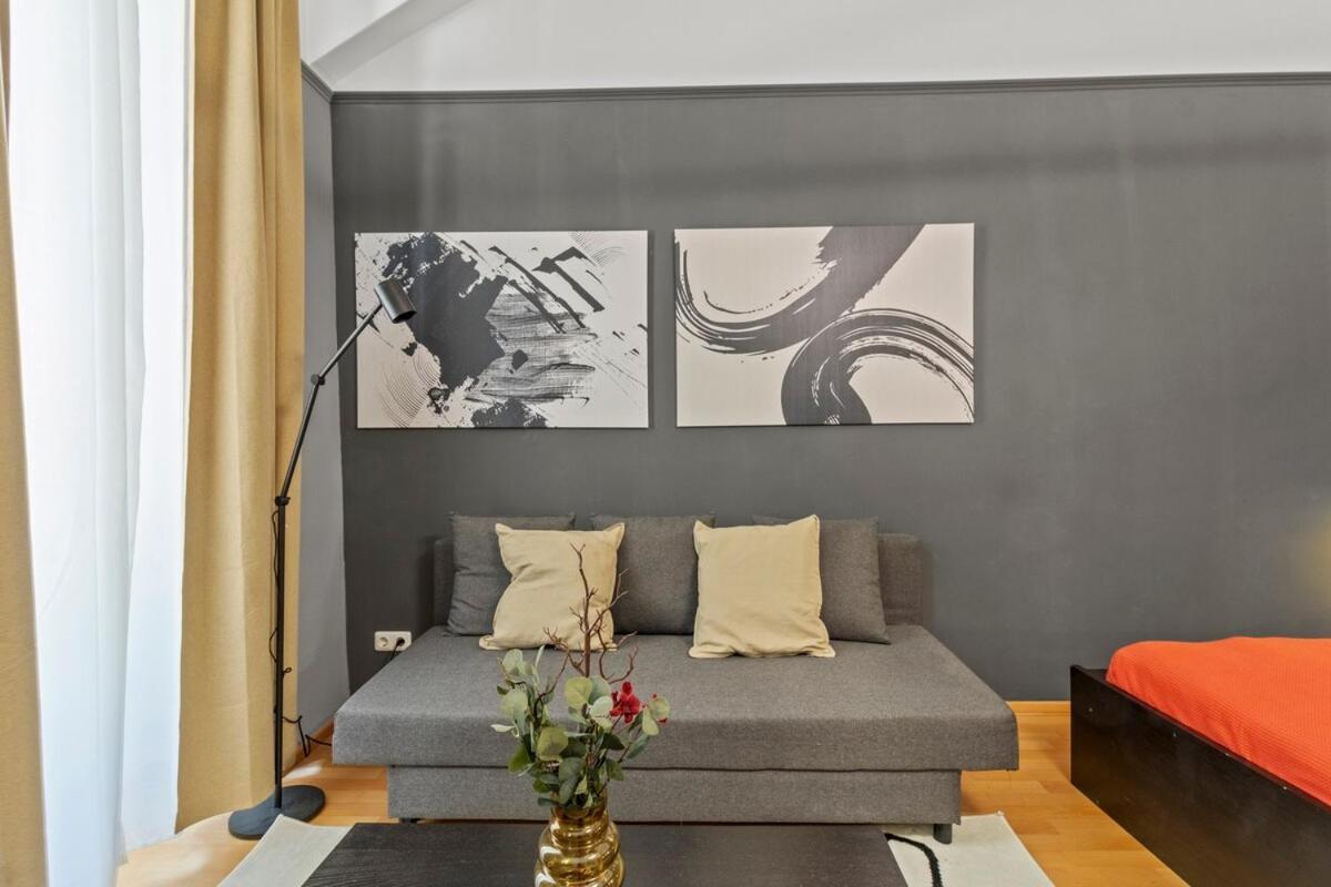 Apartment Neben Augarten I 5 Min To Metro I 10 Min To